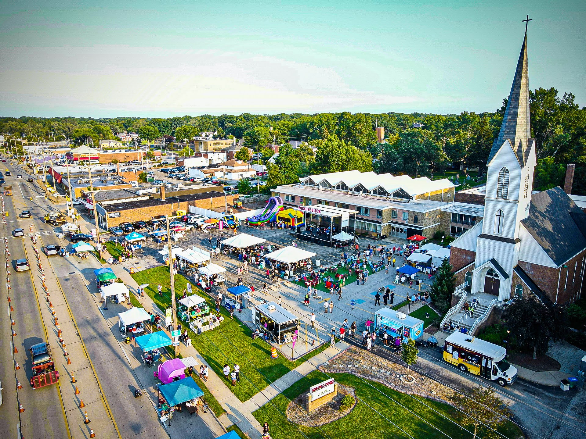 Truck parking near Euclid, OH